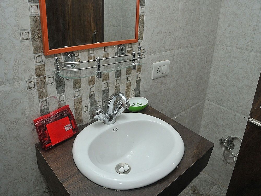 OYO 3028 Season 4 Double or Twin Room 13