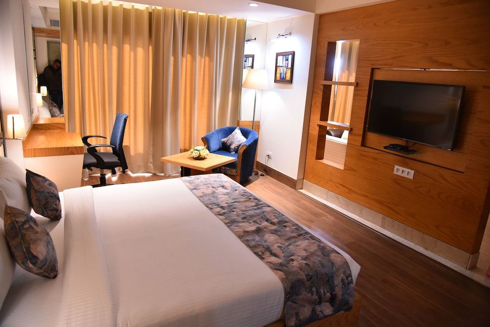 THE NARAYANAM Royal Suite 5