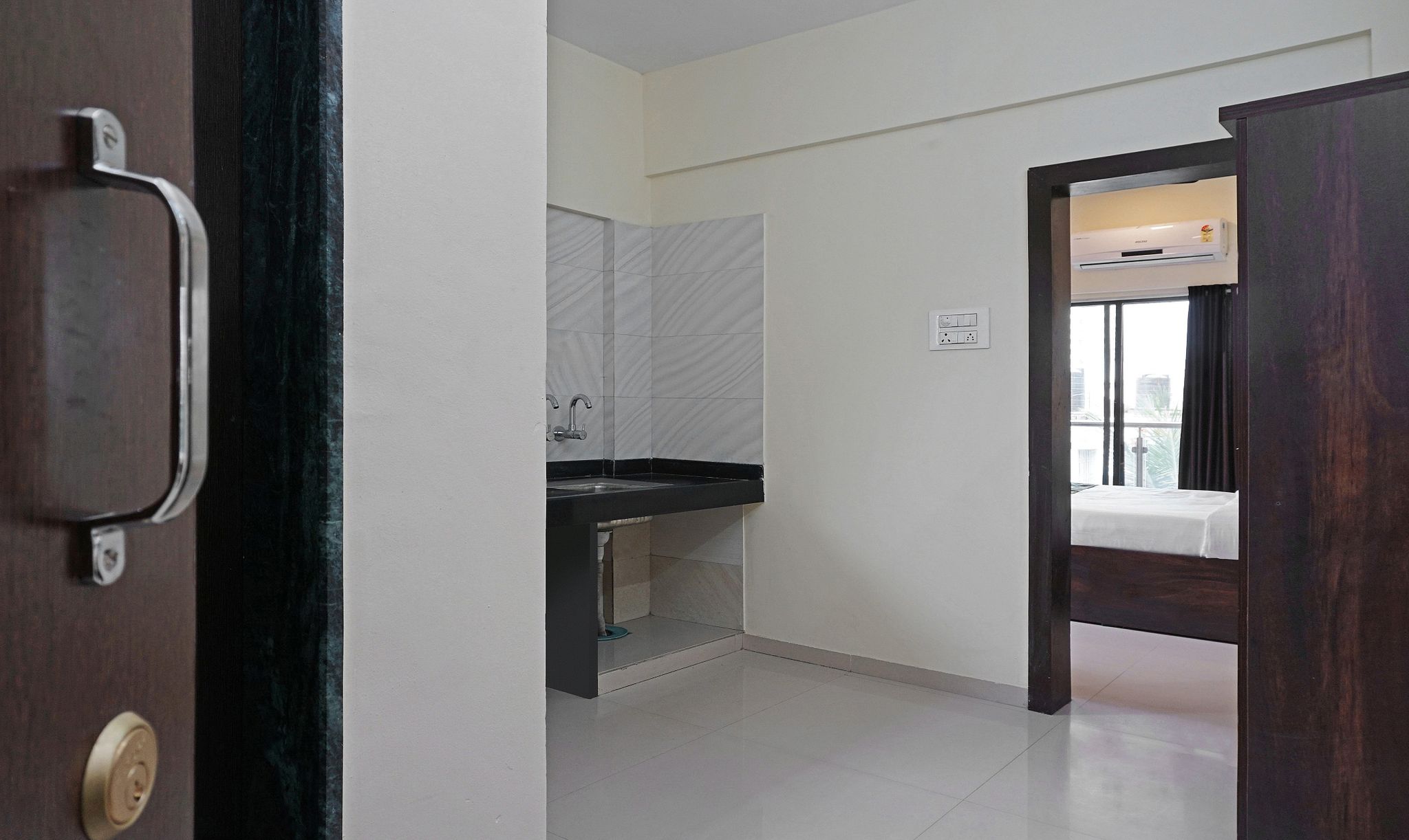 Treebo Lotus Baner Deluxe Double Room 16