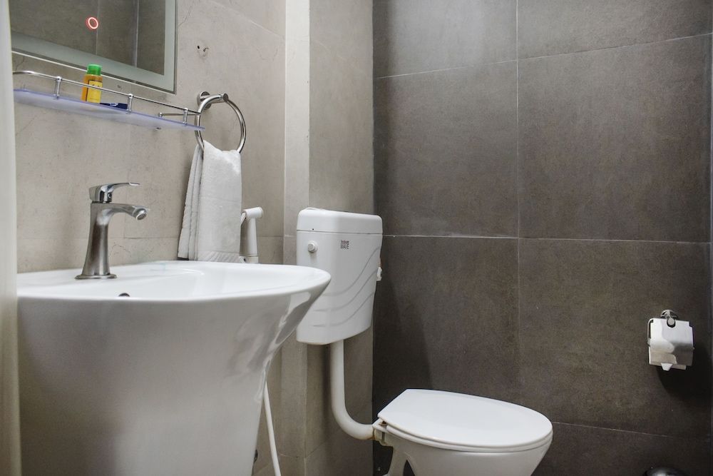 FabHotel Brook Elan Viman Nagar Deluxe Double Room 11