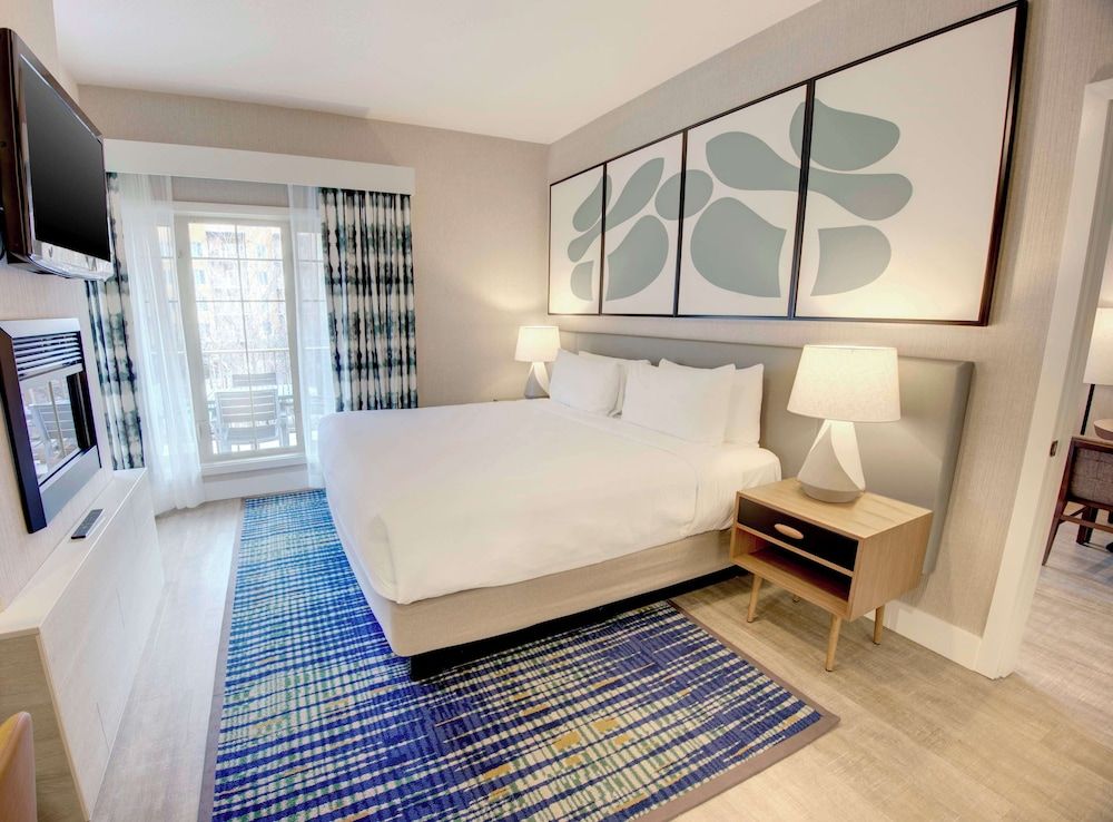 Room, 1 King Bed with Sofa bed (1 Bedroom)