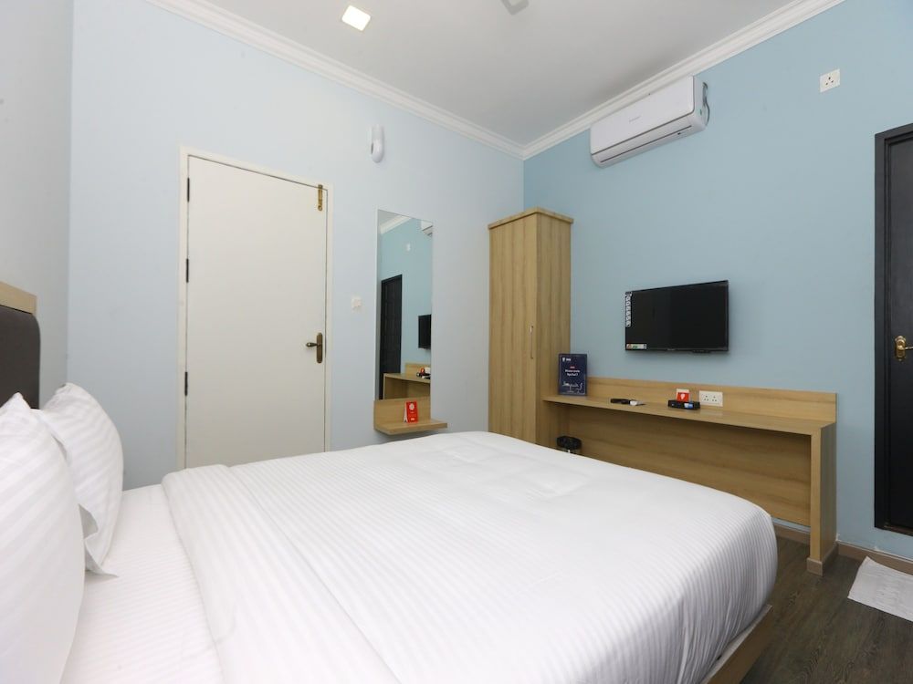 OYO 9391 Kk Nagar Double or Twin Room 7