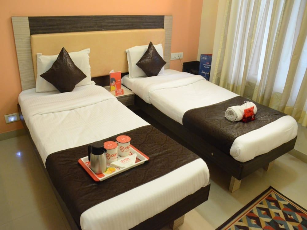 OYO 1881 Cozy Nest Standard Double or Twin Room, Private Bathroom 4