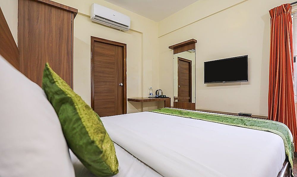 undefined Treebo Trip Kapil Royalista 3