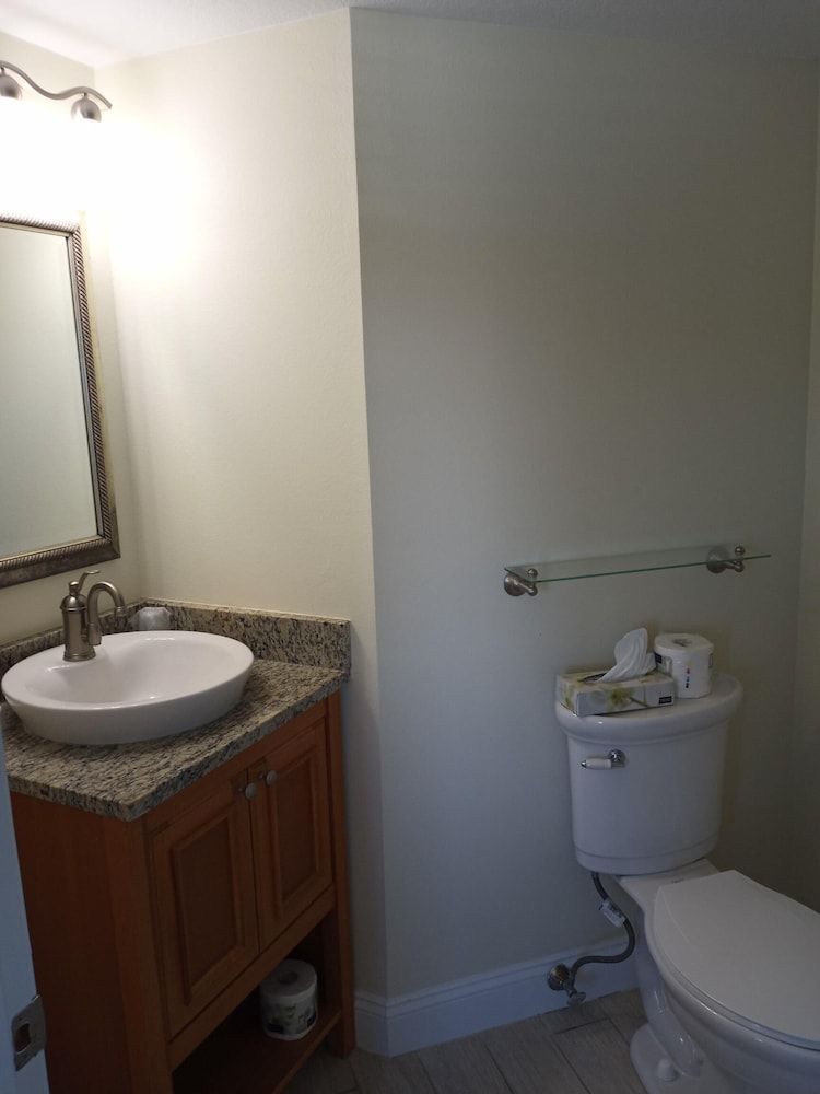 Ocean Club on Smuggler's Beach Deluxe Suite, 2 Bedrooms, Ocean View 6