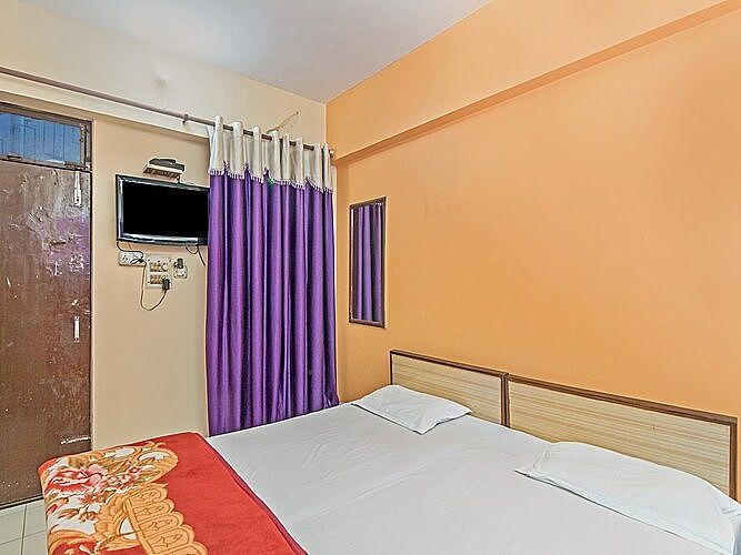 Hotel Aryan Economy Room (Non A.C.)(Unmarried couples and Local ID proof are strictly not allowed) 2
