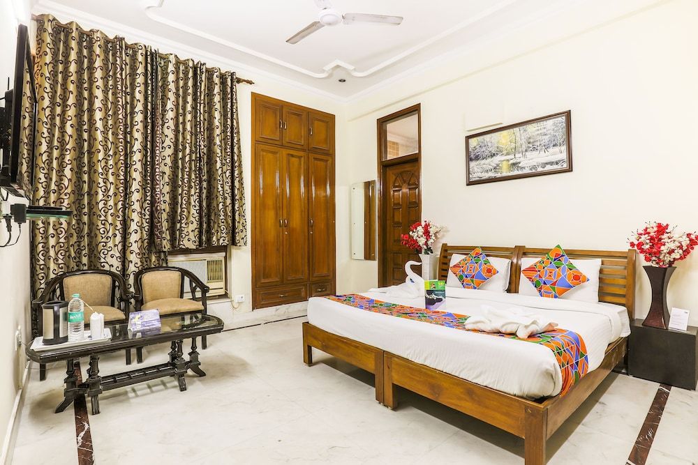 undefined FabHotel Silver Inn 3