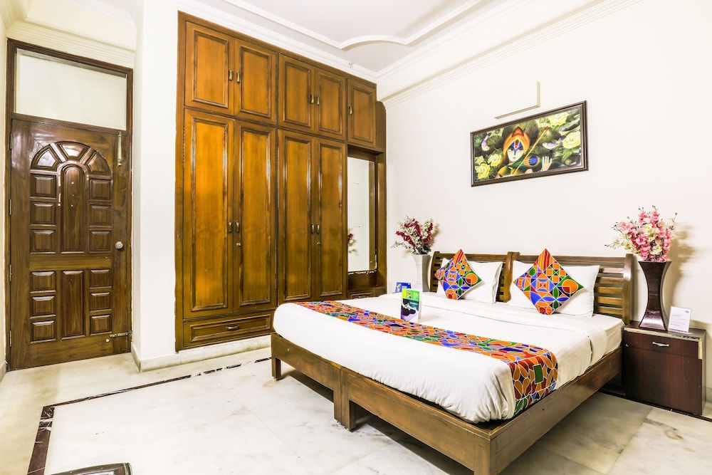 undefined FabHotel Silver Inn 9