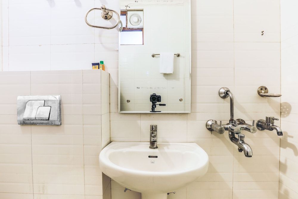 FabHotel Silver Inn Deluxe Room 12