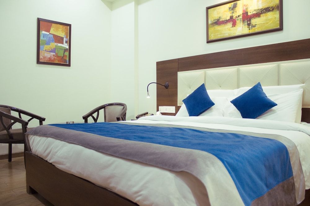 JB Skyhilton Inn Standard Room 19