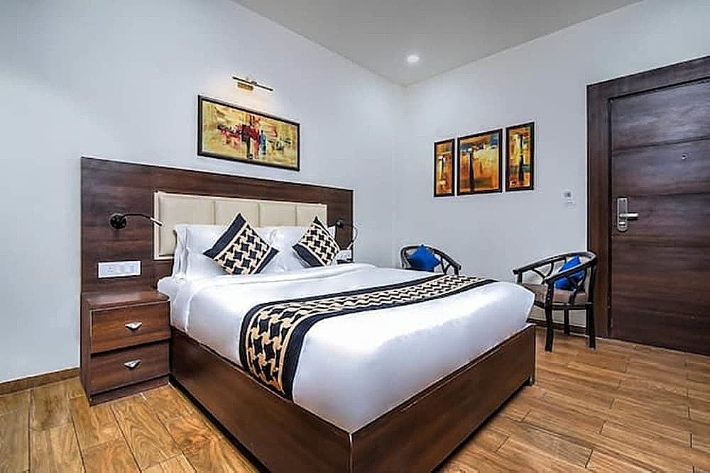 JB Skyhilton Inn Standard Room 16