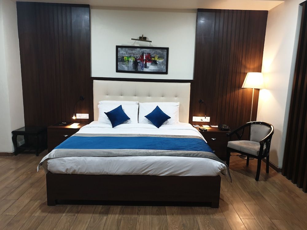 JB Skyhilton Inn Standard Room 20