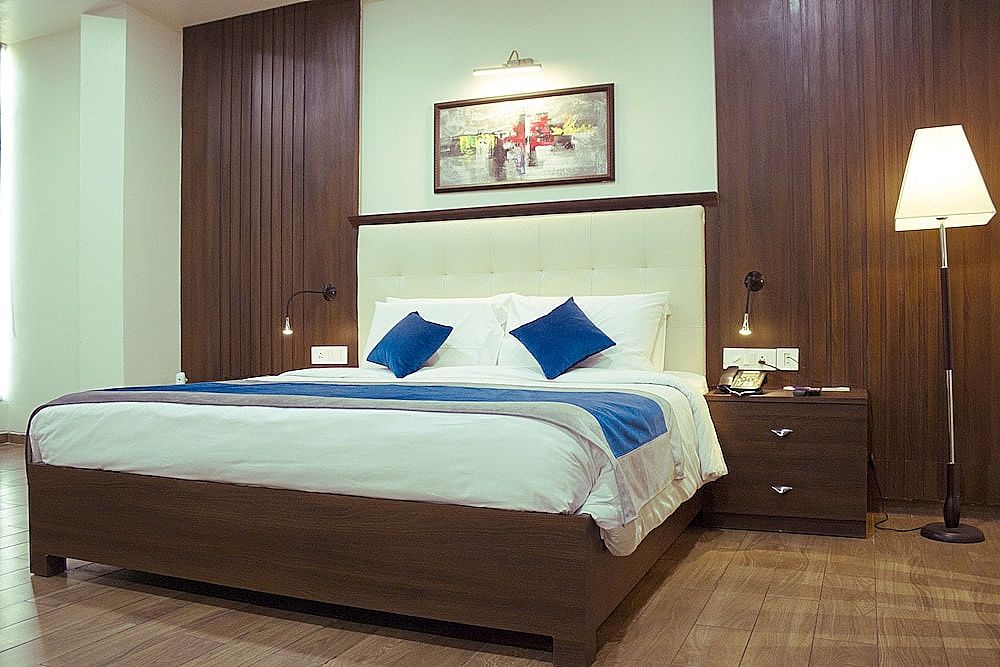 JB Skyhilton Inn Standard Room 13