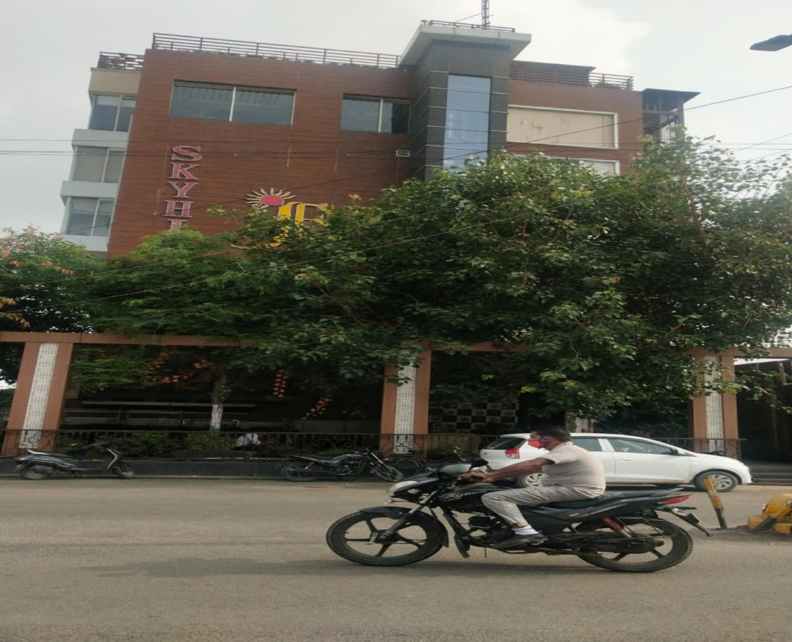 undefined JB Skyhilton Inn 6