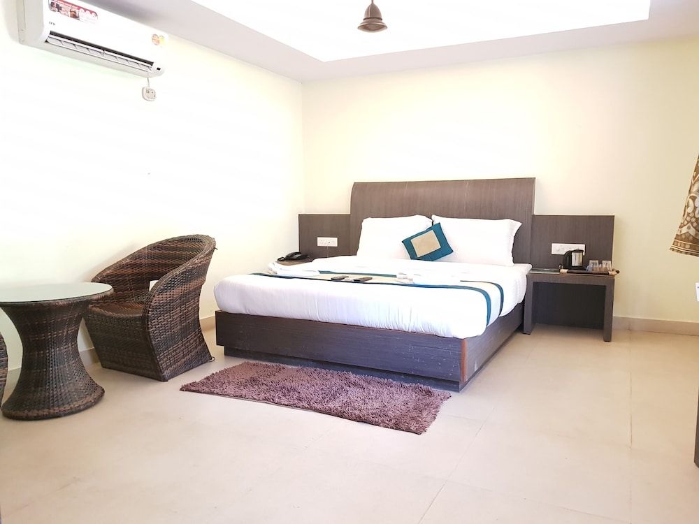 undefined De Meadows Resort 6