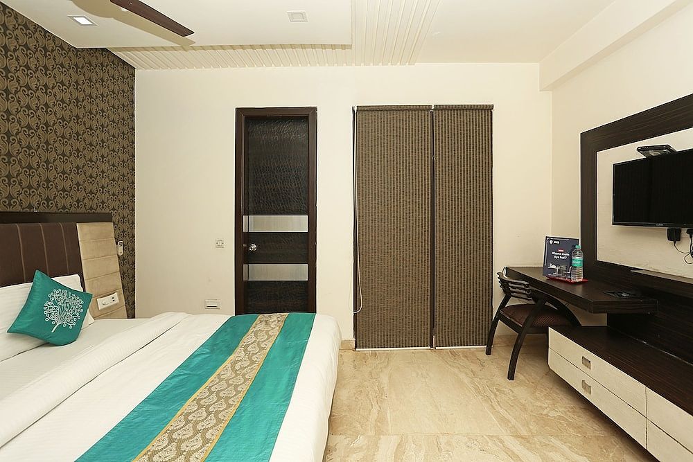 undefined OYO 380 Hotel Atithee Residency 10