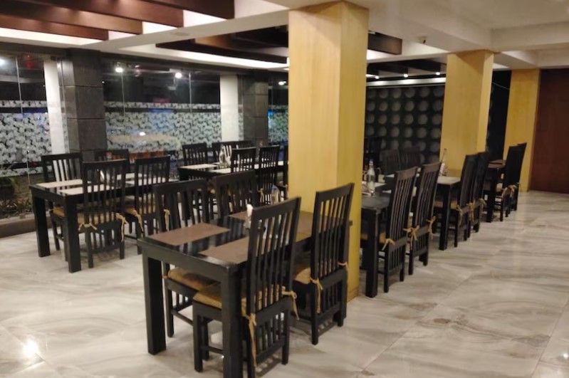 Food & Dining