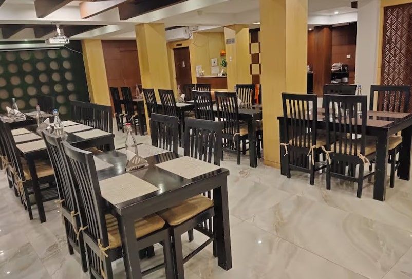 Food & Dining