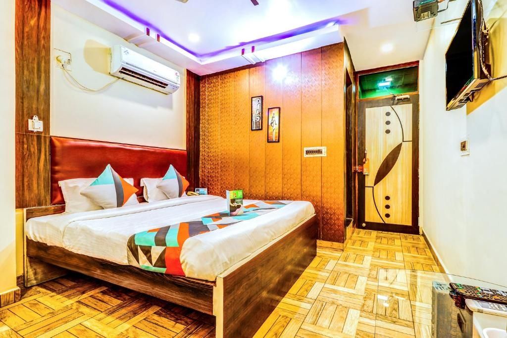 FabHotel Gazal Residency Deluxe Room 11