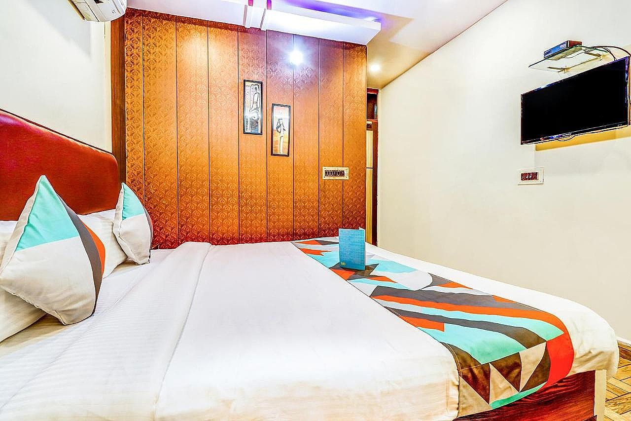FabHotel Gazal Residency Deluxe Room 13