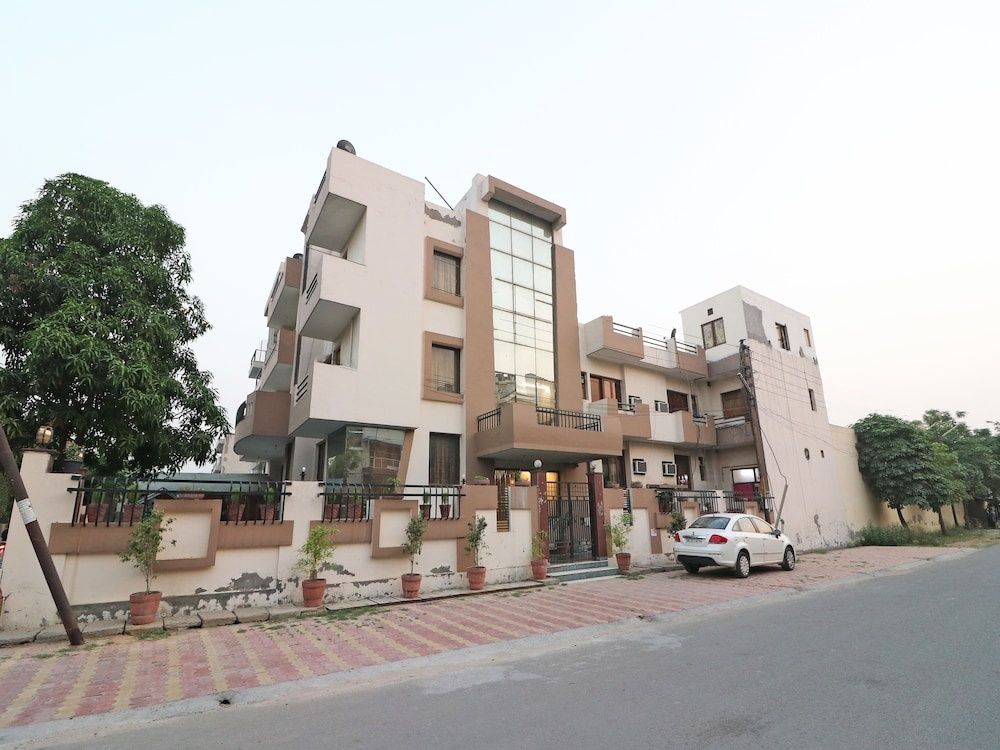 undefined OYO 598 Hotel B K House 2