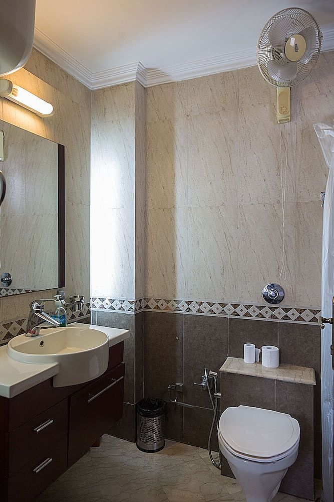 Under My Roof - Classic Classic Room 10