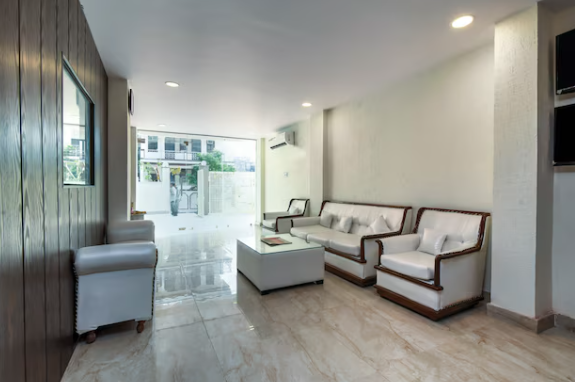 undefined OYO 19536 New Apple Pie 3