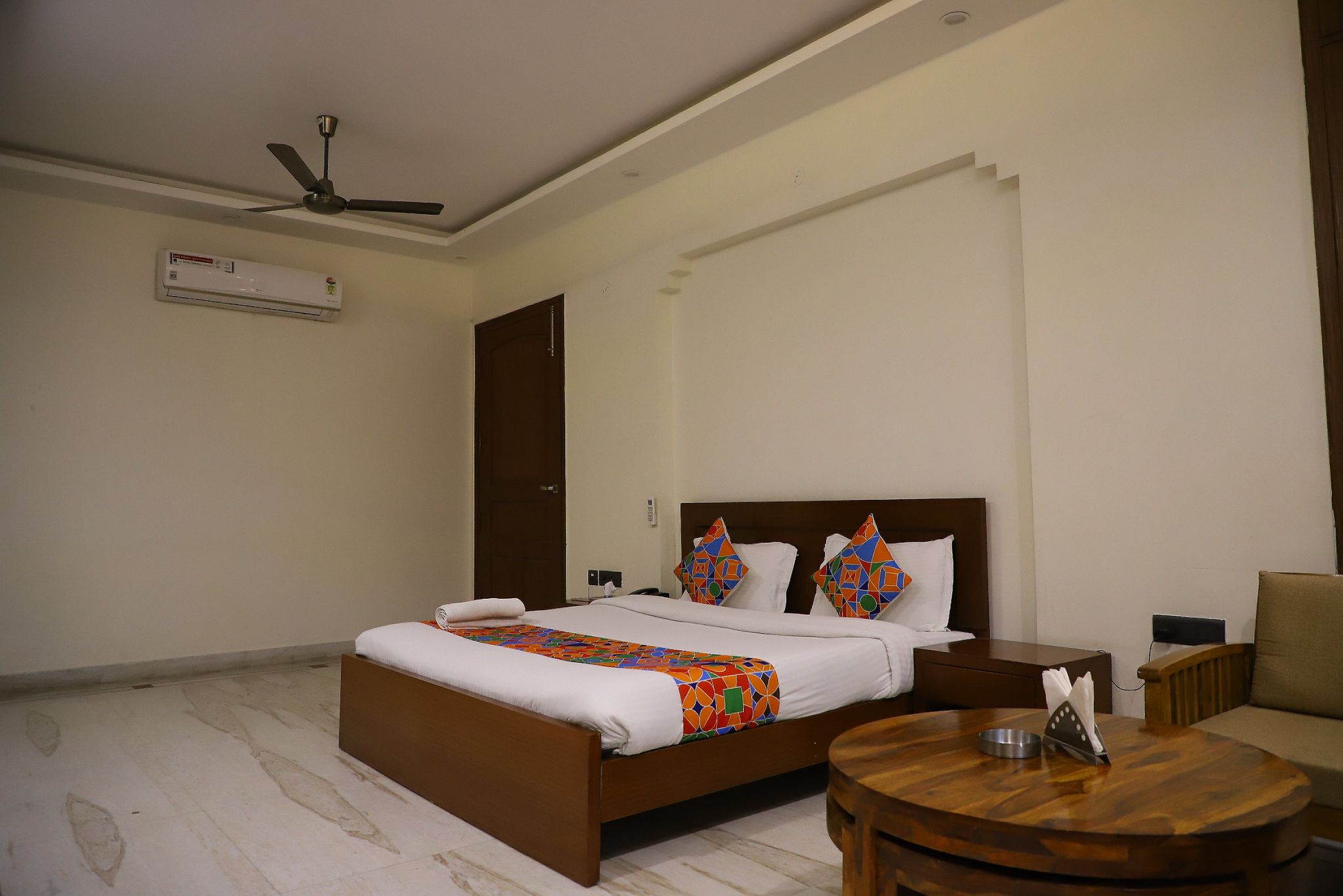 Kumar Residency Near Skymark One, Sector 98 Deluxe Room  2