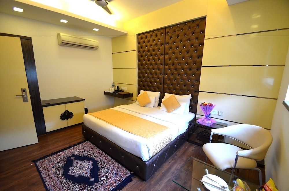 Hotel Metro View Premium Room 12