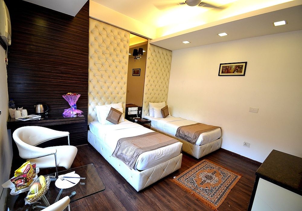 Hotel Metro View Premium Room 2