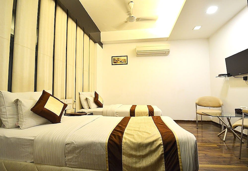 Hotel Metro View Deluxe Room 9