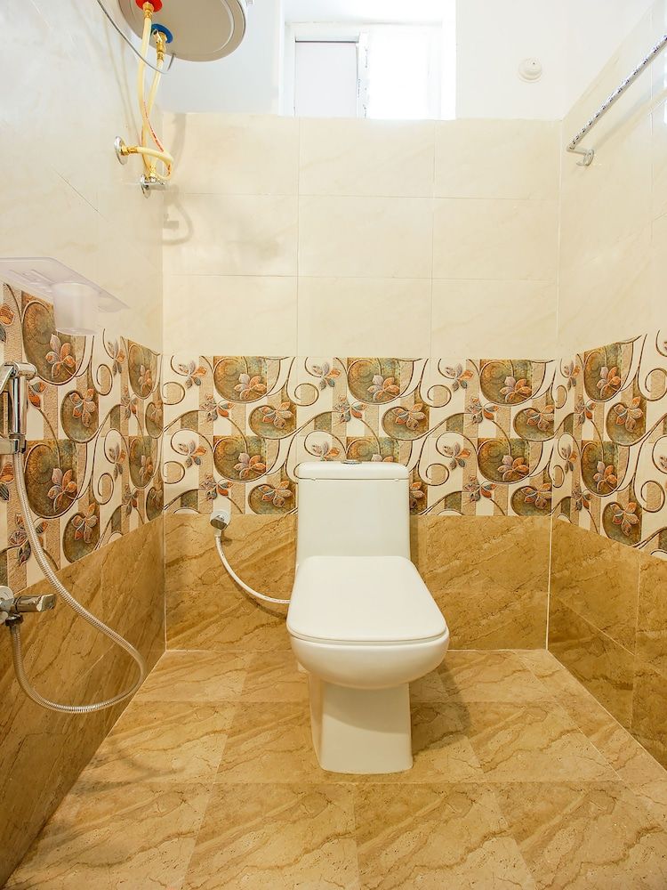 OYO 36267 Aaditya Grand Double or Twin Room 15