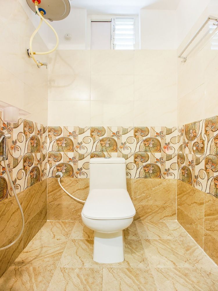 OYO 36267 Aaditya Grand Double or Twin Room 17