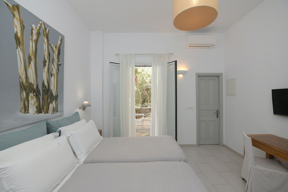 Elena Hotel Standard Room 5