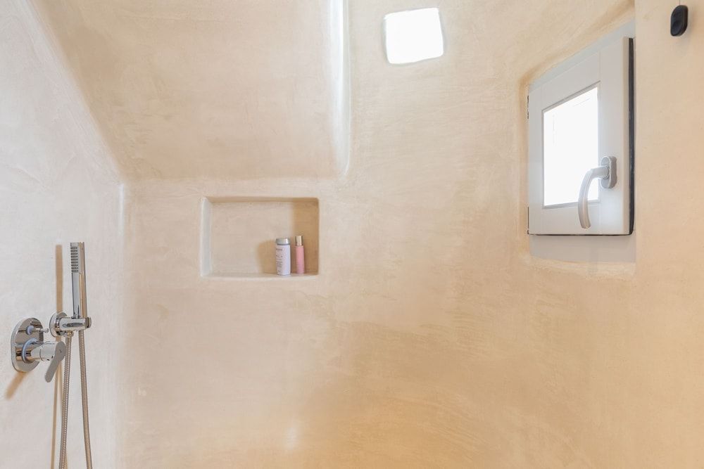 Elena Hotel Standard Room 9