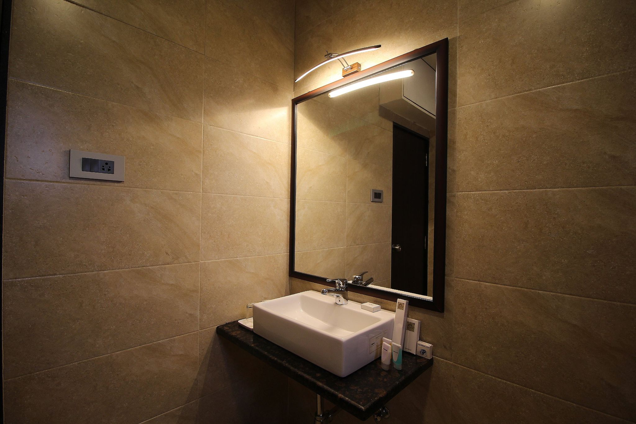 Hotel Golden Plateau Premium Twin Room 12