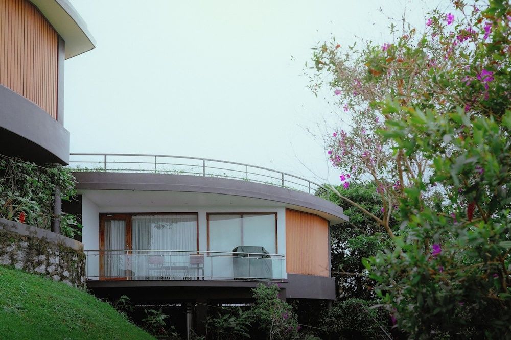 undefined Haze and Kites Resort Munnar 9