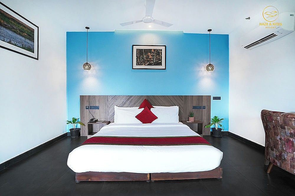 Haze and Kites Resort Munnar Premier Cottage 10