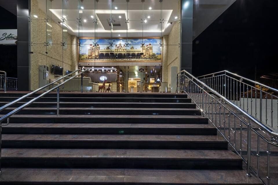 undefined TS Royal Grand Hotel 9