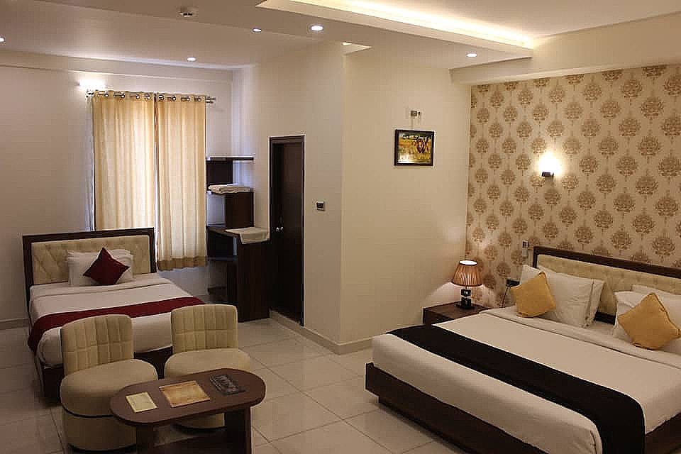 TS Royal Grand Hotel Luxury Room 5