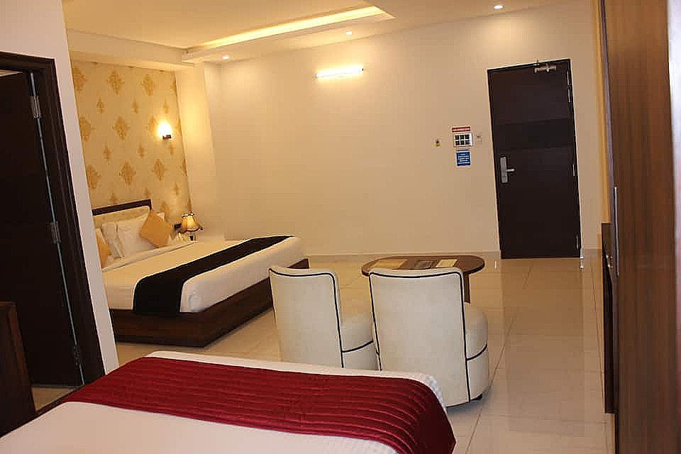 TS Royal Grand Hotel Luxury Room 6