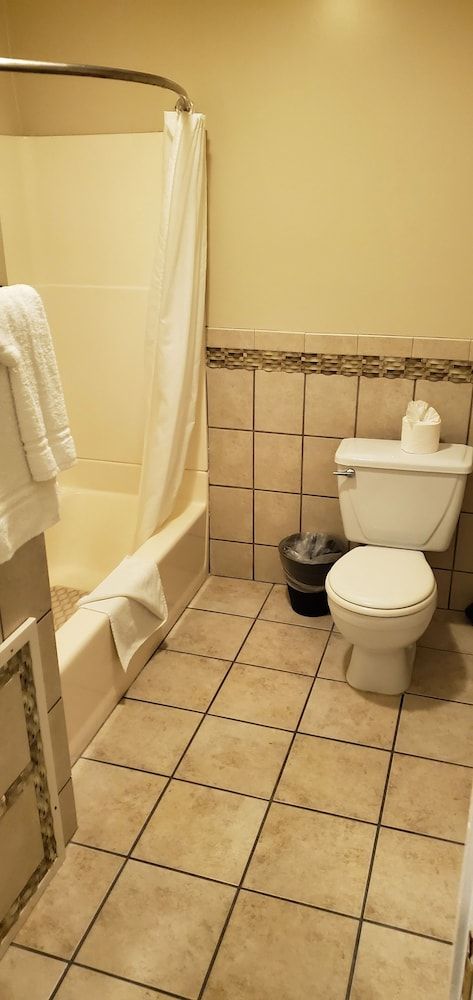 Glen Tavern Inn Standard Room, 1 Queen Bed 5