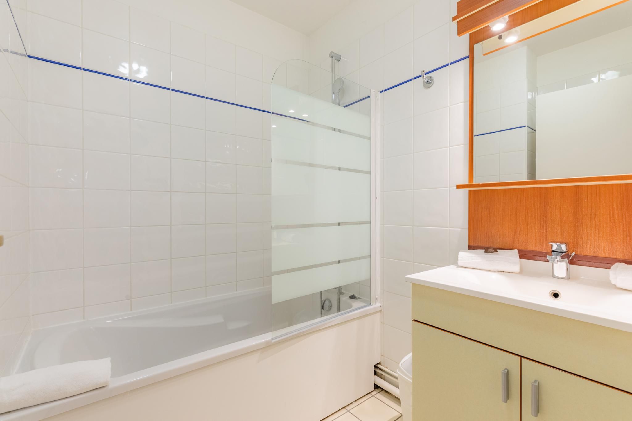 Appart'City Classic Caen 2-Bedroom Superior Apartment 2