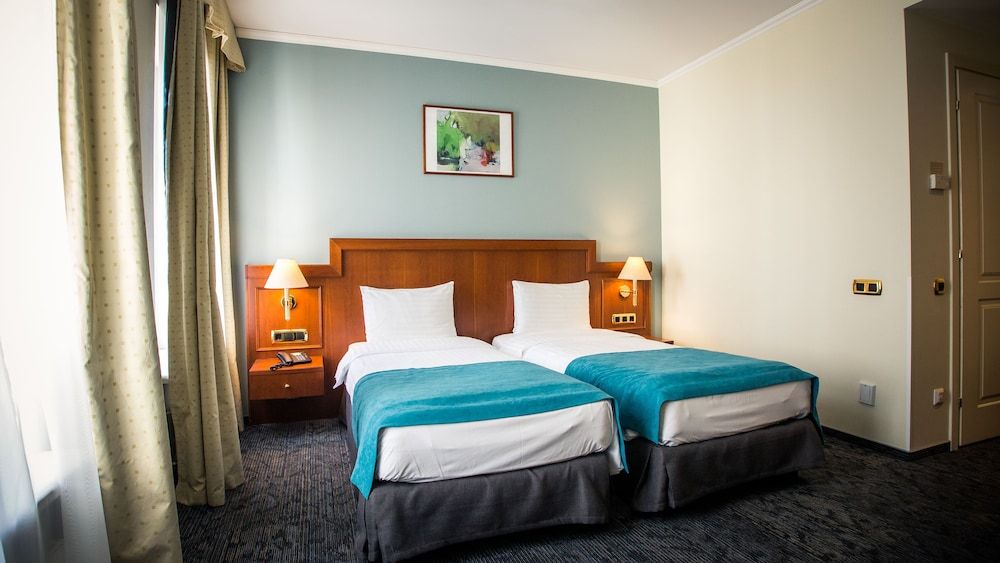 undefined Hestia Hotel Jugend 2