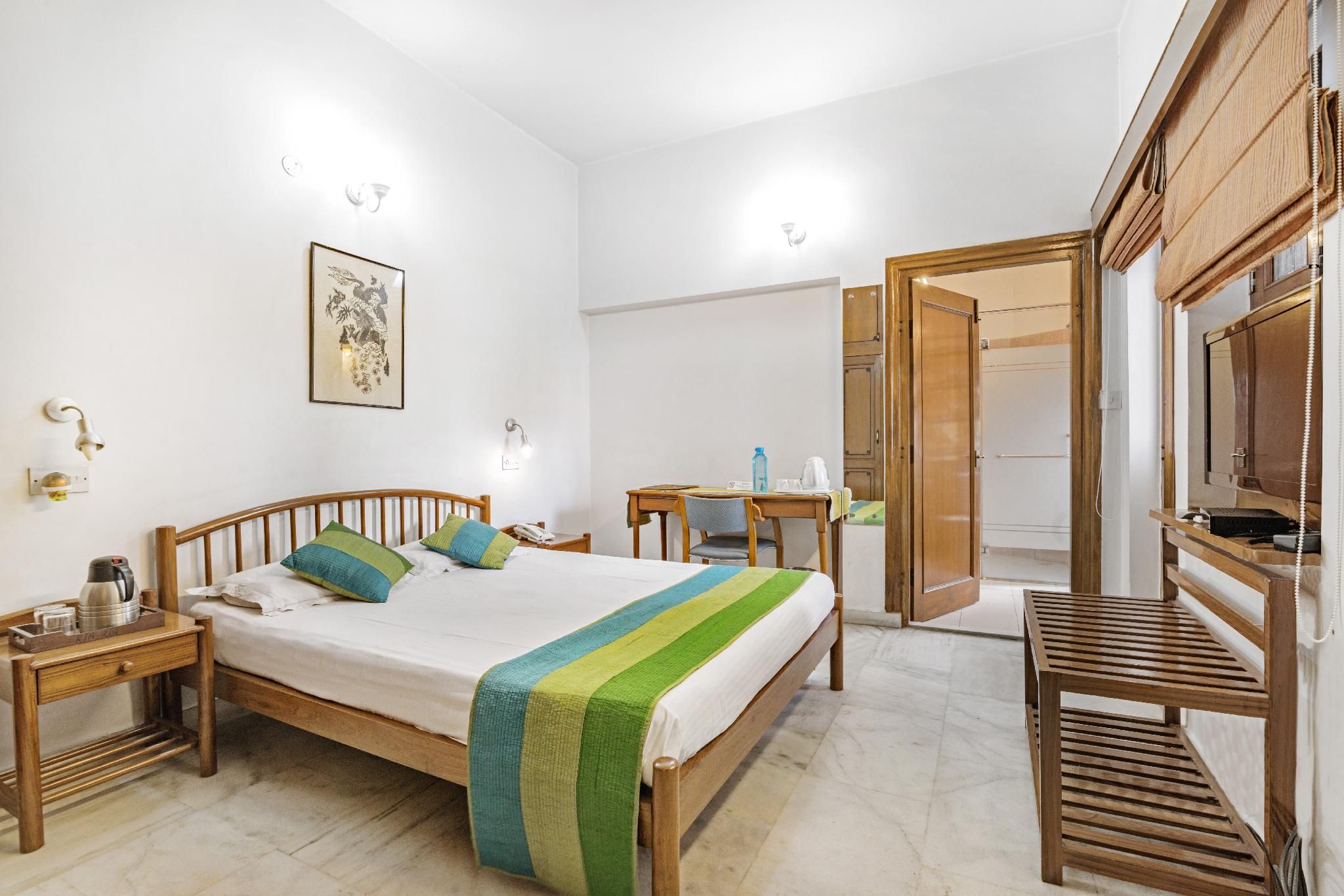 Queen Room with Balcony