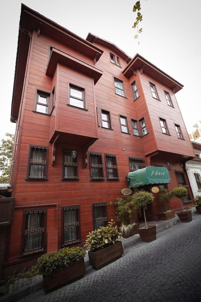 undefined Garden House Hotel - Special Class 9