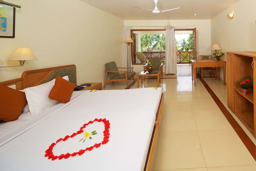 The Travancore Heritage Beach Resort Beach Grove - Pool  View