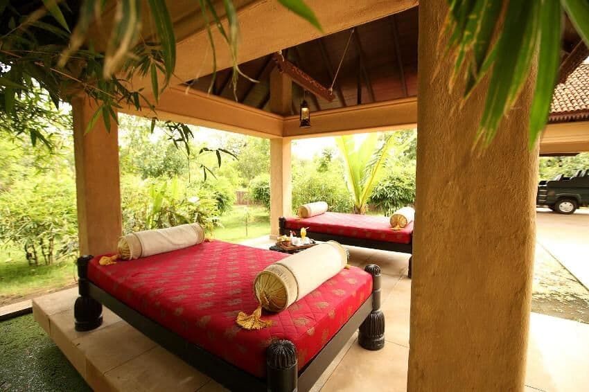 sitting area