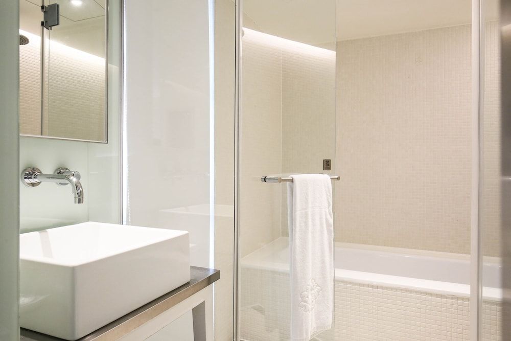 undefined Ambience Hotel Taipei 8