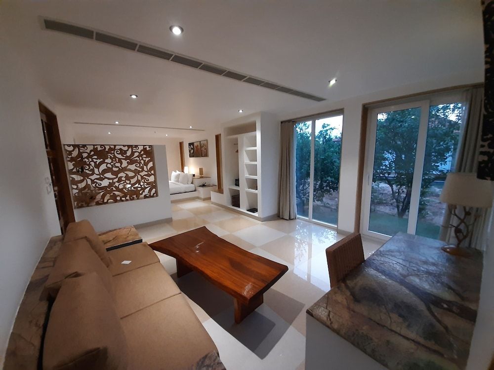 K Resort Standard Cottage, 1 King Bed, Garden View 5